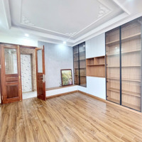 Bán Nhà 47M2, 6 Tầng Thang Máy, Gara, Ô Tô Tránh, Phố Nguyễn Văn Huyên, Cầu Giấy, Giá Bán 19.5 Tỷ