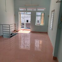 Cho thuê nhà 2 MT Điện Biên Phủ P25 BìnhThạnh 42m2,trệt 1lầu suốt,10tr