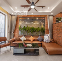 Villa Mặt Tiền Trần Văn Dư- Sát Biển Mỹ Khê-Dòng Tiền 80 Triệu/Tháng-Diện Tích Khủng 204M2, Ngang 7.6M