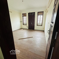 Duy Nhất 1 Căn Phân Lô Trần Quý Cáp - 52M2 - Vỉa Hè - Oto Tránh - 2 Thoáng