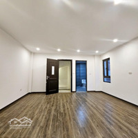 Nhà Đẹp Nhất Long Biên, 40M2, 5.5 Tầng, Phúc Lợi, Về Ở Ngay