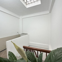 Bán Nhà Đường Hoàng Mai, Hoàng Văn Thụ , Giá Bán 6,68 Tỷ, 30 M2, 15M Ra Ô Tô.