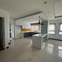 Cần Bán Gấp Căn Thông Tầng Cộng Hòa Plaza 151M2 /7.9Tỷ Liên Hệ: 0932003721