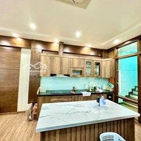 Bom Tấn Tây Sơn, Sát Phố, Ô Tô Đỗ Cổng, Kdvp, 53M*6T Thang Máy, Thông Sàn, Full Nội Thất