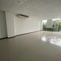 Nguyên Căn 3 Tầng Mặt Tiền 15M Tại Phạm Văn Đồng Cho Thuê