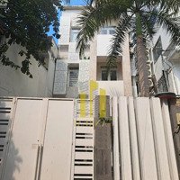 Villa Hiện Đại Tại Thảo Điền Đầy Đủ Nội Thất Giá Bán 52 Triệu