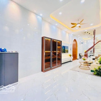 Chuyển Công Tác Bán Nhà 1/. Giá Bán 2,85 Tỷ. Đinh Bộ Lĩnh, Phường 26, Quận Bình Thạnh. Liên Hệ: 0765369477