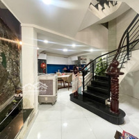 Hoàng Hoa Thám, Bình Thạnh - Xe Hơi Đậu Trong Nhà - 60M2 - 5 Tầng