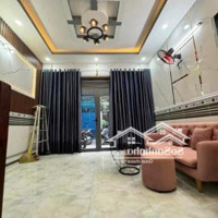 Định Cư Nước Ngoài Bán Căn Lê Thị Hồng, Gò Vấp Giá Bán 1Tỷ950/ 44M2. Sổ Hồng Riêng, Hđ Thuê 18 Triệu/Th