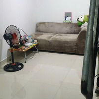 Bán Căn Hộ Chung Cư Lầu 1 Mặt Tiền 294C Trần Phú, P8, Quận 5!