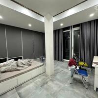 Bán Biệt Thự Bán Đảo Linh Đàm- Mua 1 Được 2- 100m Ra Hồ- 253m2- 4 Tầng- MT 12.5m- 68 Tỷ
