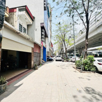 Bán Đất Mặt Phố Phạm Văn Đồng - 179M2 - Kinh Doanh - Xây Căn Hộ Và Văn Phòng Cho Thuê - 32 Tỷ