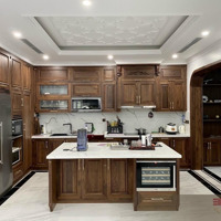 Chính Chủ Bán Bt Phố Tô Ngọc Vândiện Tích240M2 X 3,5Tmặt Tiền9M Ô Tô 7 Chỗ Vào Tận Nhà
