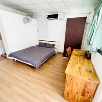 CHDV đường Giải Phóng P4 Tân Bình phòng ngủ tách bếp, ban công 4,3tr