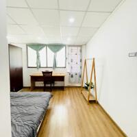 CHDV đường Giải Phóng P4 Tân Bình phòng ngủ tách bếp, ban công 4,3tr