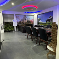 Chính Chủ Cho Thuê Biệt Thự Ngoại Giao Đoàn - 300M2 - Sân Rộng Để 2 Ô Tô - Trước Nhà Cực Rộng