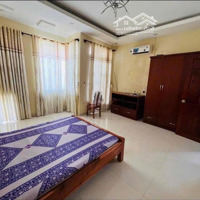 Cho Thuê Nhà 1 Trệt 2 Lầu Sân Thượng 5 Phòng Ngủ 6X15M, Hẻm Xe Hơi Huỳnh Tấn Phát Quận 7
