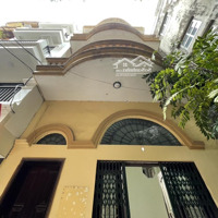 Bán Nhà Phân Lô Hoàng Quốc Việt, Lô Góc, Dân Xây, Ô Tô Vào Nhà, Gần Phố, Diện Tích: 68M, Mt5,8M.