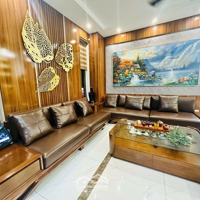 Cần Bán Gấp Bt Khu Chức Năng Đt Tây Mỗ,Diện Tích198M2, Nhà Đẹp, Sân Vườn, Full Nội Thất, Giá Bán 40 Tỷ.