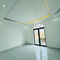 Nhà Tân Cổ Điển Cao Cấp, Giá Rẻ Như Nhà Cấp 4, Ngay Cổng Sau Chợ Changshin Diện Tích 100M2 Sổ Riêng