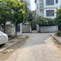 Bán Nhà Bát Khối Vườn Hồ Diện Tích Rộng Mặt Tiền Khủng 9M Ô Tô Tránh Chạy Vòng Quanh Giá Đầu Tư