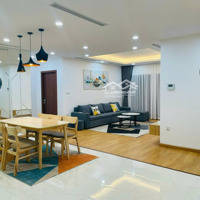Bán Căn Góc 3 Phòng Ngủ - 129M2 Tòa S2 - Goldmark City Tầng Cao, View Nội Khu.lh Ngay:0915867693