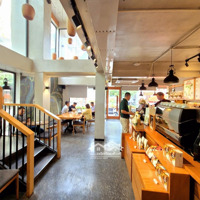 Tt Thanh Xuân- Kinh Doanh- Lô Góc - 3 Mặt Thoáng. Diện Tích 160M2. Giá Bán 71 Tỷ