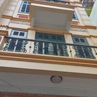 Cho thuê nhà đẹp 4 tầng ngõ ô tô 4m phố Vương Thừa Vũ