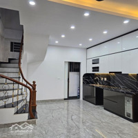 Phố Trương Định_43M* 5Tầng_ Full Nội Thất_2 Mặt Thoáng_ Chỉ 8.5 Tỷ