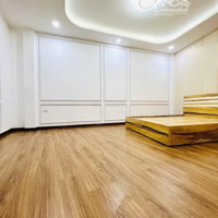 Bán Nhà Phố Vip Hoàng Quốc Việt, Phân Lô Ô Tô Vào Nhà, Ngõ Rộng, Hai Thoáng, 70M2*5T.