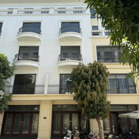 Bán Căn Liền Kề Xẻ Khe Sân Vườn Rộng, Đơn Giá Đầu Tư Tốt Nhất Thị Trường Vinhomes Ocean Park 2
