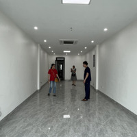 Cho Thuê Văn Phòng La Khê 60M2 Giá 6 Triệu/Tháng Mới Đẹp, Thang Máy