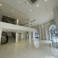 Cho Thuê Lô Góc Mặt Phố Điện Biên Phủ, Mặt Tiền: 40M