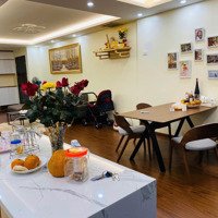 Hiếm! Căn Hộ 3 Phòng Ngủđẹp Nhất 90 Nguyễn Tuân Full Nội Thất Giá Tốt Bất Ngờ