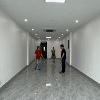 Cho thuê văn phòng La Khê 60m2 giá 6tr/tháng mới đẹp, thang máy