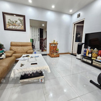Bán Mặt Tiền Huỳnh Tấn Phát, Ngan6M, Quận 7, Nhà Đất 208.6M2 Full Thô Cư, Chào 13.5 Tỷ Tl