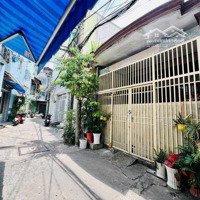 Siêu Phẩm Nhà Cũ Tại Phường 10, Tân Bình. Giá Bán 6,2 Tỷ - 70M2. Sổ Vuông A4. Tiện Xây Mới, Đầu Tư
