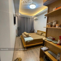 Hxh Thông Hồ Con Rùa - Phạm Ngọc Thạch, 42M, 4 Tầng, Mặt Tiền Kd Shop, Vị Trí Trung Tâm- Liền Kề Q1