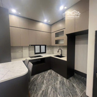 Bán Nhà Phố Việt Hưng, Dân Trí Tuyệt Vời, 30M2, 5.7 Tỷ
