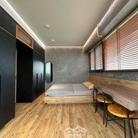 Thuê Ngay Căn Hộ 1 Pn 45M2 Ban Công Bếp Siêu Rộng Ngay Tại Phan Xích Long