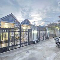 Bán 2 CĂN NHÀ MỚI 100% VỪA HOÀN THIỆN!! THUỘC PHÚ HƯNG !! Tương lai là phường PHÚ KHƯƠNG