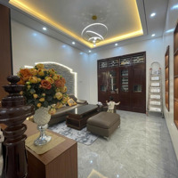 Bán Nhà Dương Quảng Hàm, 45M, 5 Tầng, Ngõ Rộng, Gần Oto, Ở Luôn. Nhỉnh 8Tỷ