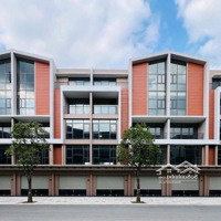 Bán Gấp Căn Shophouse , 2 Mặt Tiền , Nằm Trên Trục 20 Mét , Đối Diện Trường Học, Cạnh Chung Cư.