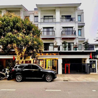 Biệt Thự Siêu Hiếm Đỗ Đức Dục, Gần Phố , Hàng Xóm Ks Marriott, 200M2 Giá Bán 62 Tỷ
