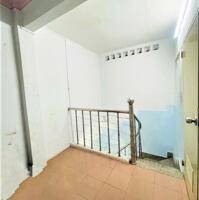 NHỈNH 5 TỶ - NHÀ HXH HOÀNG SA QUẬN 3 - SÁT MẶT TIỀN - 30M2 3 TẦNG - MUA CHO THUÊ/GIỮ TIỀN