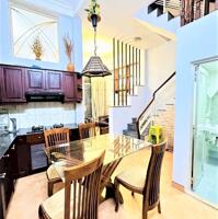 GIÁ RẺ CHỈ 6 TỶ TL - NHÀ PHÚ NHUẬN NGAY KHU PHAN XÍCH LONG - XE HƠI LT THÔNG - 42M2 3 LẦU 4PN