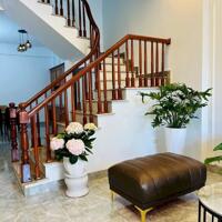 Bán nhà 3 tầng ngõ phố Nguyễn Hữu Cầu, ph Ngọc Châu, TP HD, 43.5m2, 3 ngủ, 2vs, chỉ 2.15 tỷ