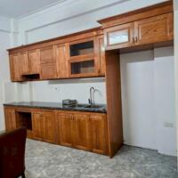 Bán nhà 3 tầng ngõ phố Nguyễn Hữu Cầu, ph Ngọc Châu, TP HD, 43.5m2, 3 ngủ, 2vs, chỉ 2.15 tỷ