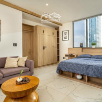 Cho Thuê Siêu Phẩm Penthouse View Landmark - Thang Máy, Hầm Xe, Máy Giặt Riêng Ngay Cầu Bason