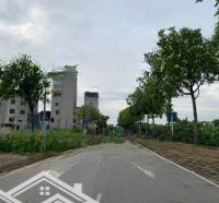 Bán Nhà 3 Tầng Hơn 7 Ty View Vườn Hoa Khu Tái Định Cư Trâu Quỳ, Gia Lâm